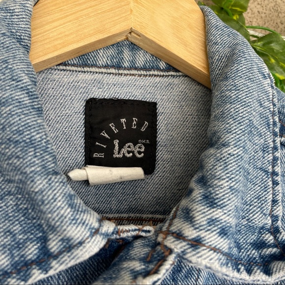 90s Lee Riveted Jean Jacket - Picture 4 of 4